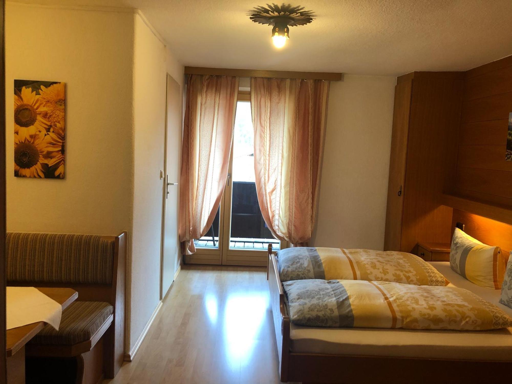 Hotel Gaestehaus Am Kurparkweg Reit im Winkl Pokoj fotografie